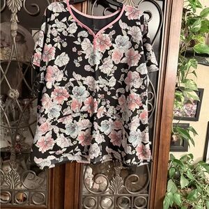 Healing Hands Black and Pink Floral Short Sleeve Top